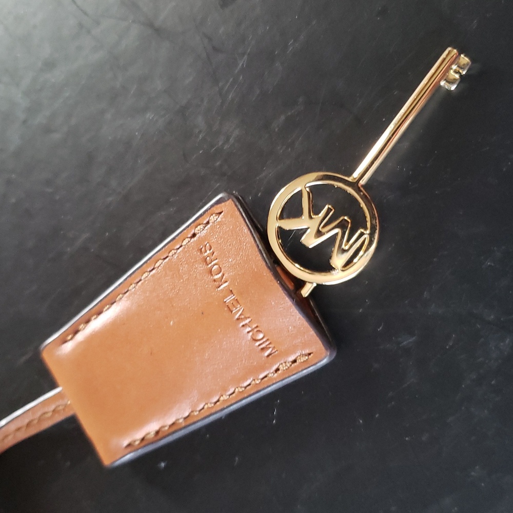 Michael Kors Charm/Key Fob